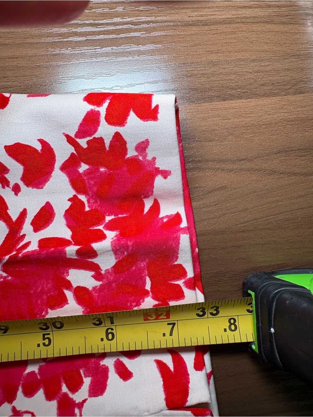 NWT New York & Company Pink Floral Pull-On Capri Pants | Slim Stretch Crop - Picture 11 of 12